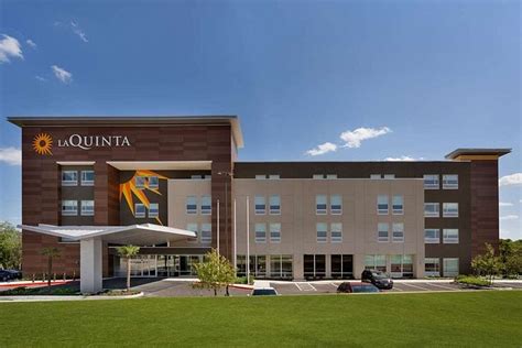 La Quinta Inn And Suites By Wyndham San Antonio Seaworld Lafb 98