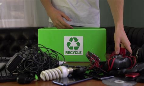 Ways To Safely Dispose Of Your Electronic Waste Rachybop