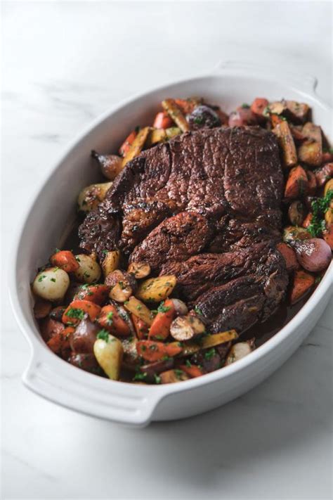 Nugget Markets Burgundy Pepper Chuck Roast With Roasted Vegetables Recipe