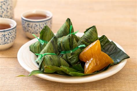 Premium Photo | Traditional chinese sticky rice dumplings