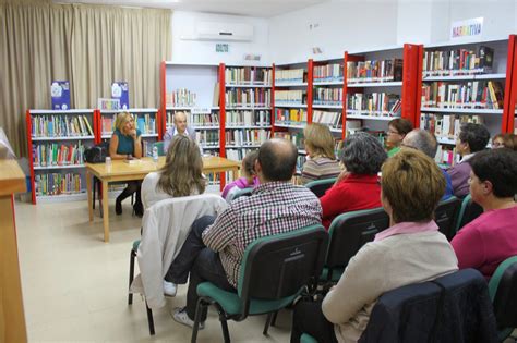 Biblioteca de Pozo Cañada Marta Robles y Fernando Lalana en Pozo Cañada