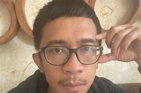 Hijrah Ini 8 Potret Aming Dengan Rambut Pendek Yang Dipuji Ganteng Dan