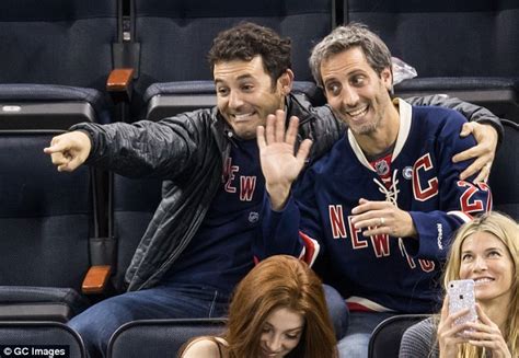 Wonder Years Stars Fred Savage And Josh Saviano Reunite For New York