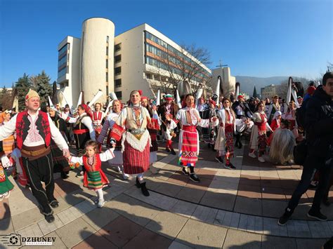 Фестивал Кукерски игри в Пиринско (46).JPG - Други - Kaldata.com - Форуми