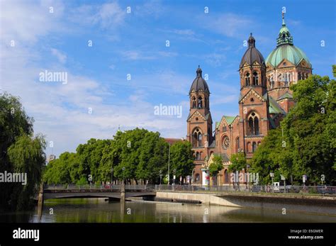 Munich Isar River Hi Res Stock Photography And Images Alamy