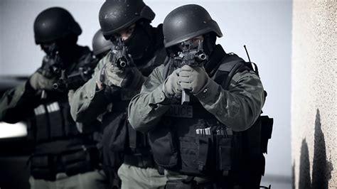 Police SWAT Team Wallpapers - WallpaperSafari