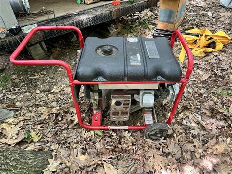 TROY BILT 5500 WATT PORTABLE GENERATOR MODEL 030431 W BRIGGS