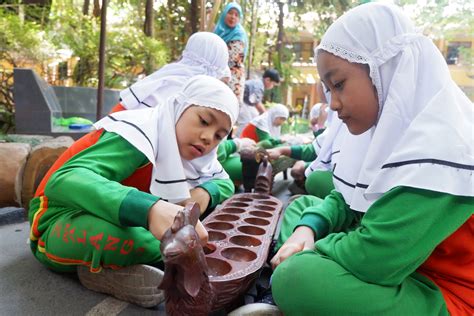 Sehari Belajar Di Luar Kelas Min Kota Malang Sekolah Ramah Anak