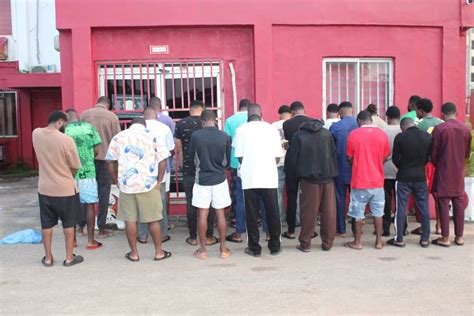 Efcc Arrests 24 Suspected Internet Fraudsters In Benin Thecable