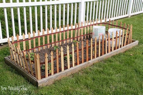 DIY Garden Fencing
