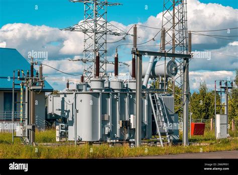 Maintenance Power Transformer In High Voltage Electrical Substation