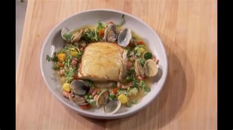 Gordon Ramsay Potato Crusted Sea Bass With Minestrone And Clams Masterchef Youtube