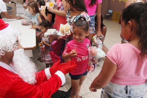 A Solidariedade Que Transforma O Natal De Quem Mais Precisa Regi O