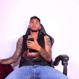 Watch Akira Tattoo Gay Sex Cam Model In Live Sex Chat IGayChat