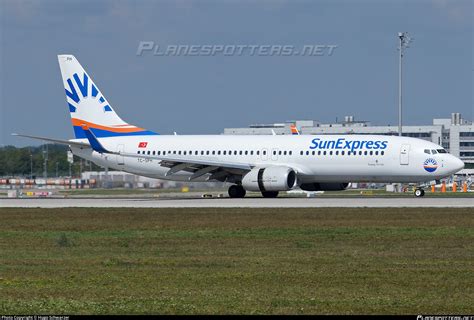 TC SPH SunExpress Boeing 737 82R WL Photo By Hugo Schwarzer ID