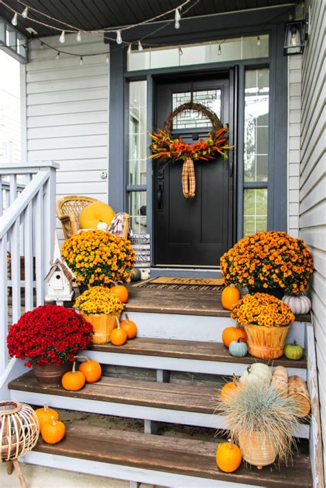 A Cozy Fall Porch - A Pretty Life In The Suburbs