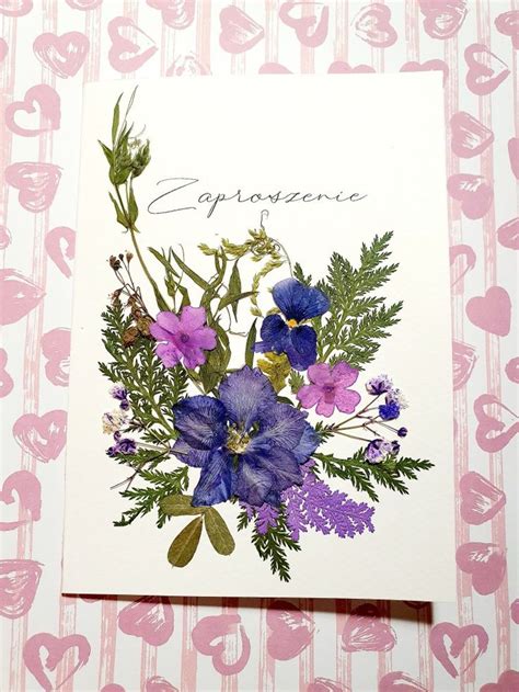 Kompozycja Z Suchych Kwiat W Pressed Flowers Diy Pressed Flower Art