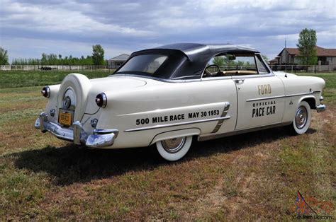 1953 Ford Sunliner Pace Car Convertible