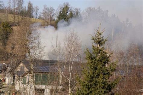 Feuerwehren Bei Brand Auf Bauernhof In Neumarkt Im M Hlkreis Im Einsatz