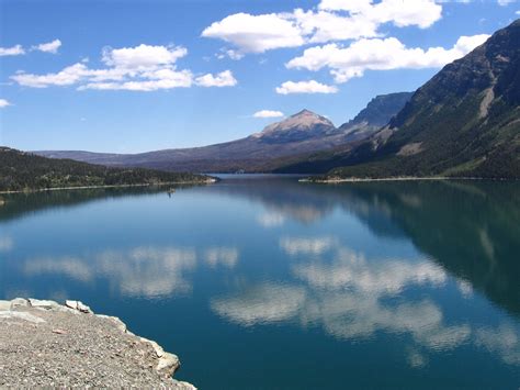 Saint Mary Lake, Glacier National Park, Montana [2272x1704] [OC] : r/EarthPorn