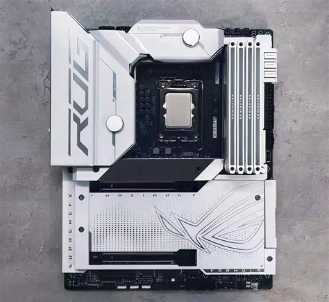 Asus Rog Maximus Z Formula Motherboard Leaks Out White Water