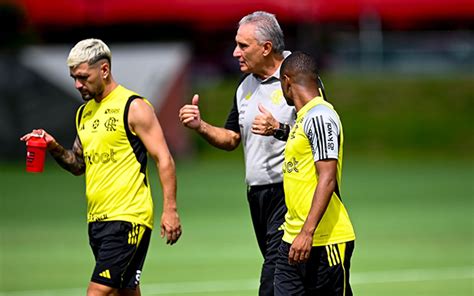 Tite Lidera Treino Do Flamengo Visando Semifinal Contra O Fluminense