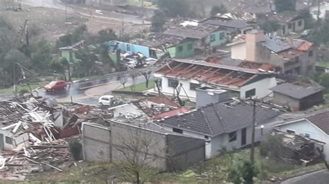 Defesa Civil Confirma Que Tornado Atingiu Água Doce Tangará E Vargem