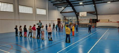 Initiation Au VOLLEY BALL Ecole Jeanne D Arc Fournes En Weppes