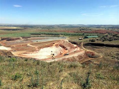 La Coordinadora Provincial De Agricultura Y Medio Ambiente Y El