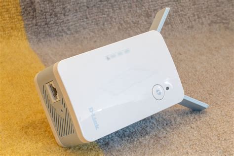 D Link E Ax Mesh Range Extender Review Slows Down At Range