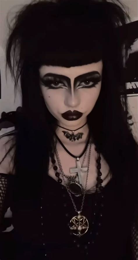 Pin By Isi 🦇 On Goth In 2023 Goth Eye Makeup Gothic Makeup Swag