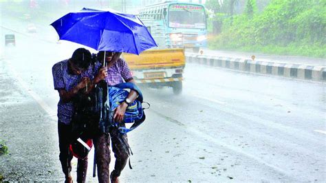 Imd Predicts Heavy Rainfall In Kerala Till July 7 Red Alert For Idukki