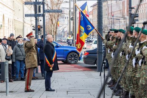 Ziua de Cluj Clujenii s au prins în horă de Mica Unire în centrul