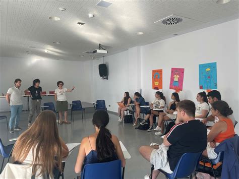 13 jóvenes de Calahorra participan en el curso de monitor de ocio y