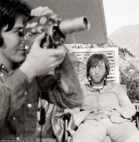 Pattie Boyd S Unseen Photos Of The Beatles To Go On Display In Uk