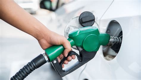 Italia Sale Il Prezzo Della Benzina Nuovo Record Dal