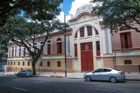 Primeira Escola De Bh Tem Restaura O Conclu Da E J Recebe Alunos