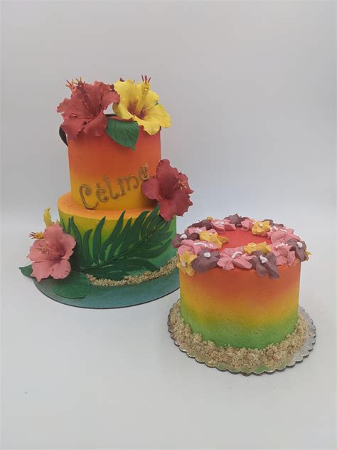 Hibiscus Flower Cake