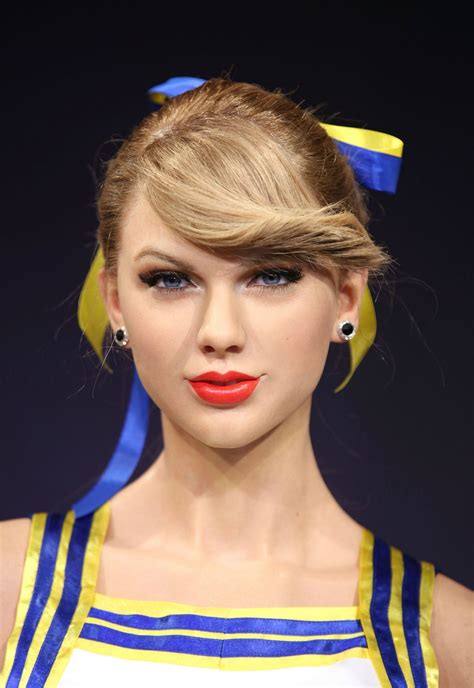 Taylor Swift's New Madame Tussauds Wax Figure is Having a Bad Hair Day ...