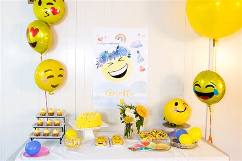 Cute-Emoji-Party-1-2 - TINSELBOX