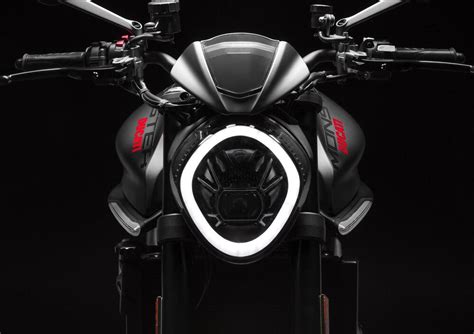 Ducati Monster Plus Prezzo E Scheda Tecnica Moto It