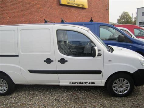 Fiat Doblo Cargo Jtd Sx Box Type Delivery Van Photo And Specs