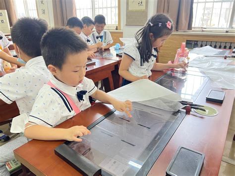 初探小学 “幼”见成长 ——幼儿园大班组参观小学活动 长安大学基础教育办公室附属学校