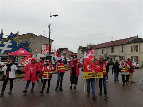 Photos Mirecourt Une Centaine De Manifestants Paralysent La