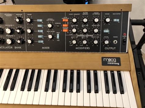 Minimoog Model D Moog Music Minimoog Model D Audiofanzine