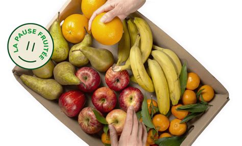 Livraison De Bonne Humeur Et De Corbeilles De Fruits Au Bureau