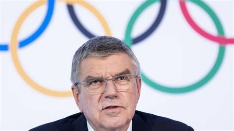 Trotz Corona Notstands Ioc Chef Bach Schlie T Olympia Absage Aus