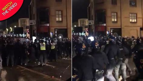 Bristol Protests Violent Clashes As Riot Police March On Kill The Bill Protesters Mirror Online