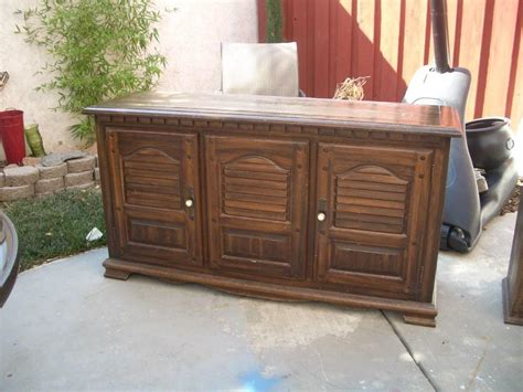 Hutch Vs China Cabinet Whats The Difference Chinaplanning