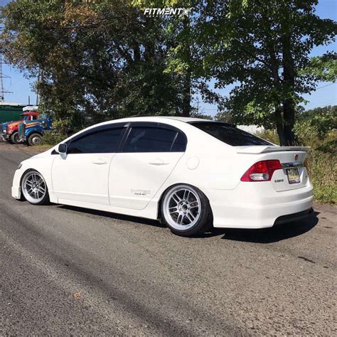 2010 Honda Civic Si With 17x9 Enkei RPF1 And Ohtsu 205x40 On Coilovers